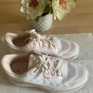 Avía Women's Pink Shoes